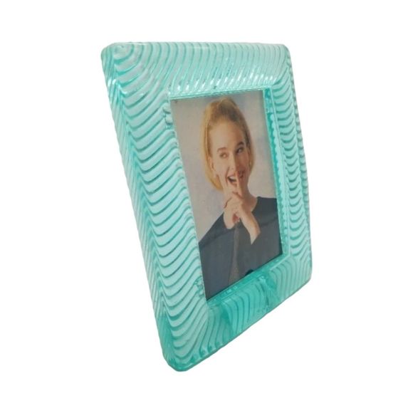 Picture Frame Acrylic Green Square Ribbed Free Standing Photo Home Ledge Decor - Picture 2 of 7